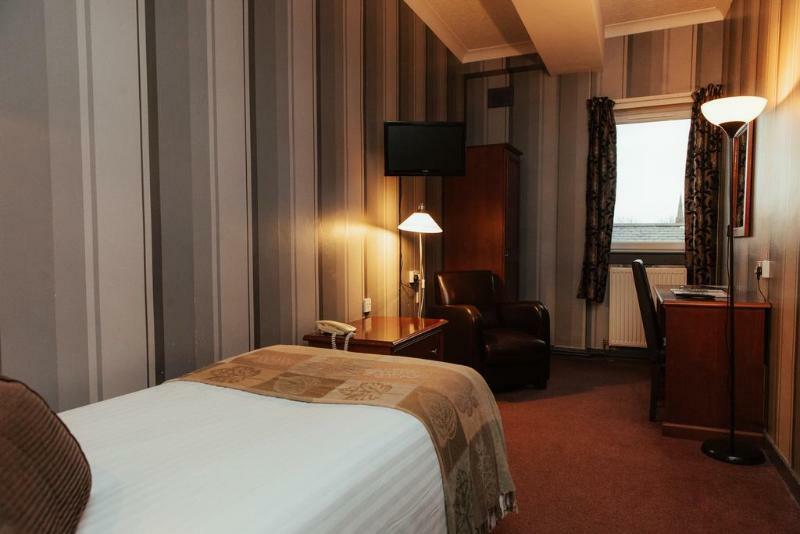 Beveridge Park Hotel Кърколди Екстериор снимка
