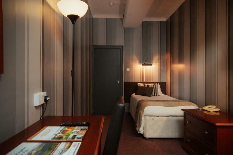 Beveridge Park Hotel Кърколди Екстериор снимка