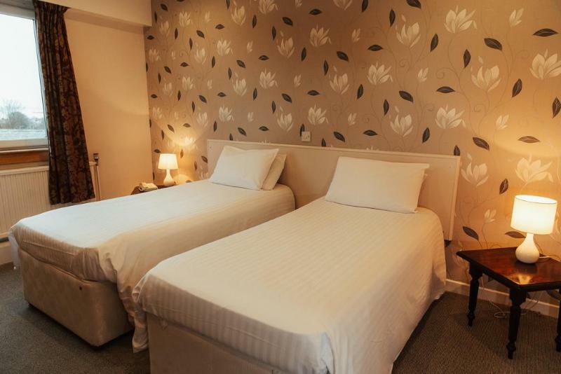 Beveridge Park Hotel Кърколди Екстериор снимка