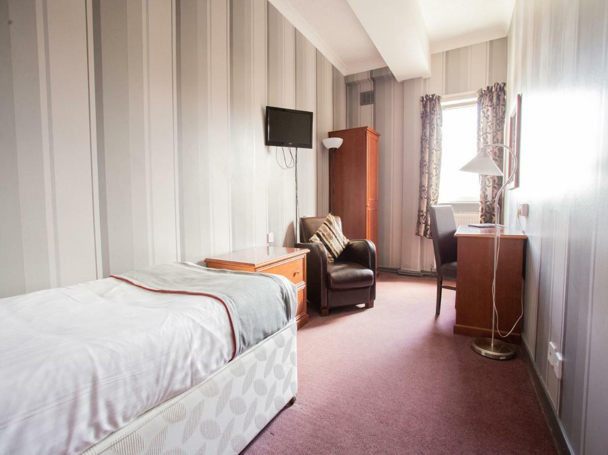 Beveridge Park Hotel Кърколди Екстериор снимка